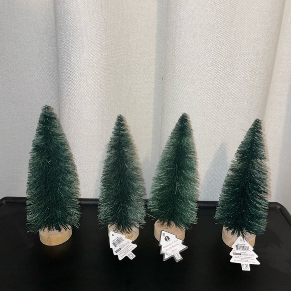 4 medium bottle brush trees -target bullseye - Picture 2 of 6